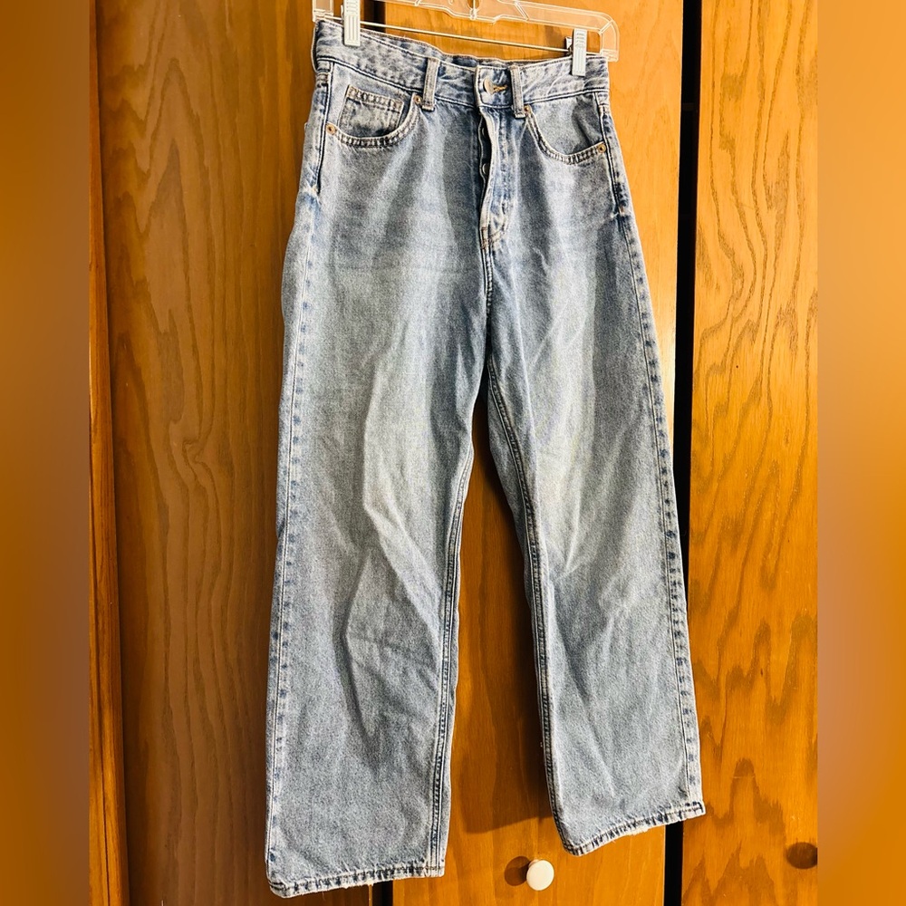 H&M slim straight crop light wash jeans